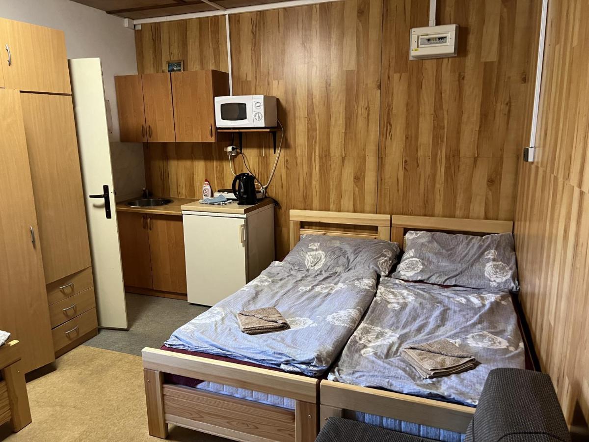 ホテル Areal Pauli Česká Skalice エクステリア 写真